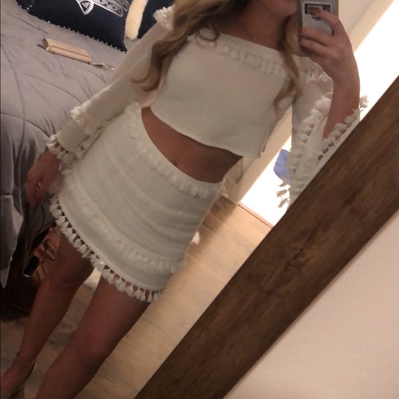 White fringe two piece set - Picture 2 of 4